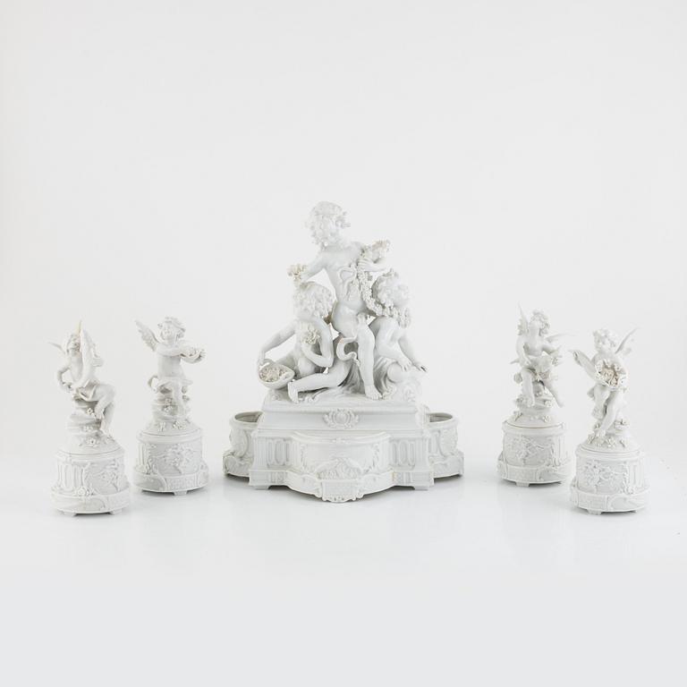 Table decorations, 5 pieces, porcelain, Naples and Naples-like mark, 20th century.