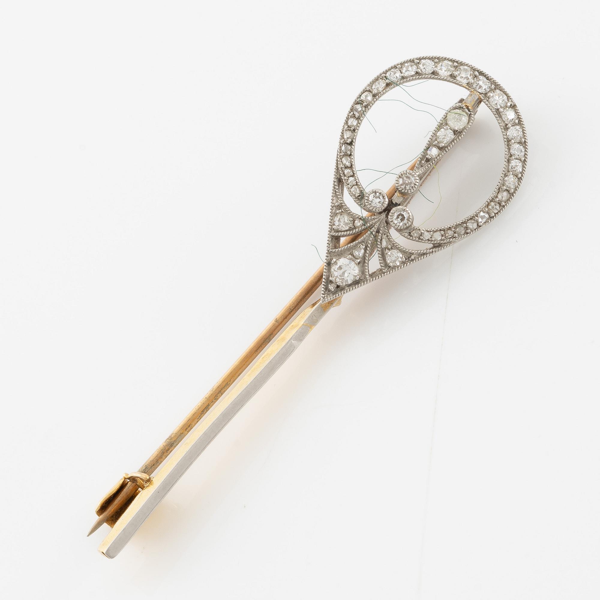 Brooch, gold and old-cut and rose-cut diamonds.