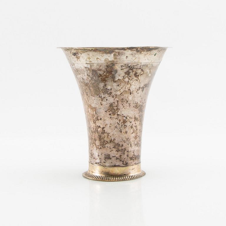 Conrad Gadd pokal/bägare silver delvis förgylld Kristianstad 1749.