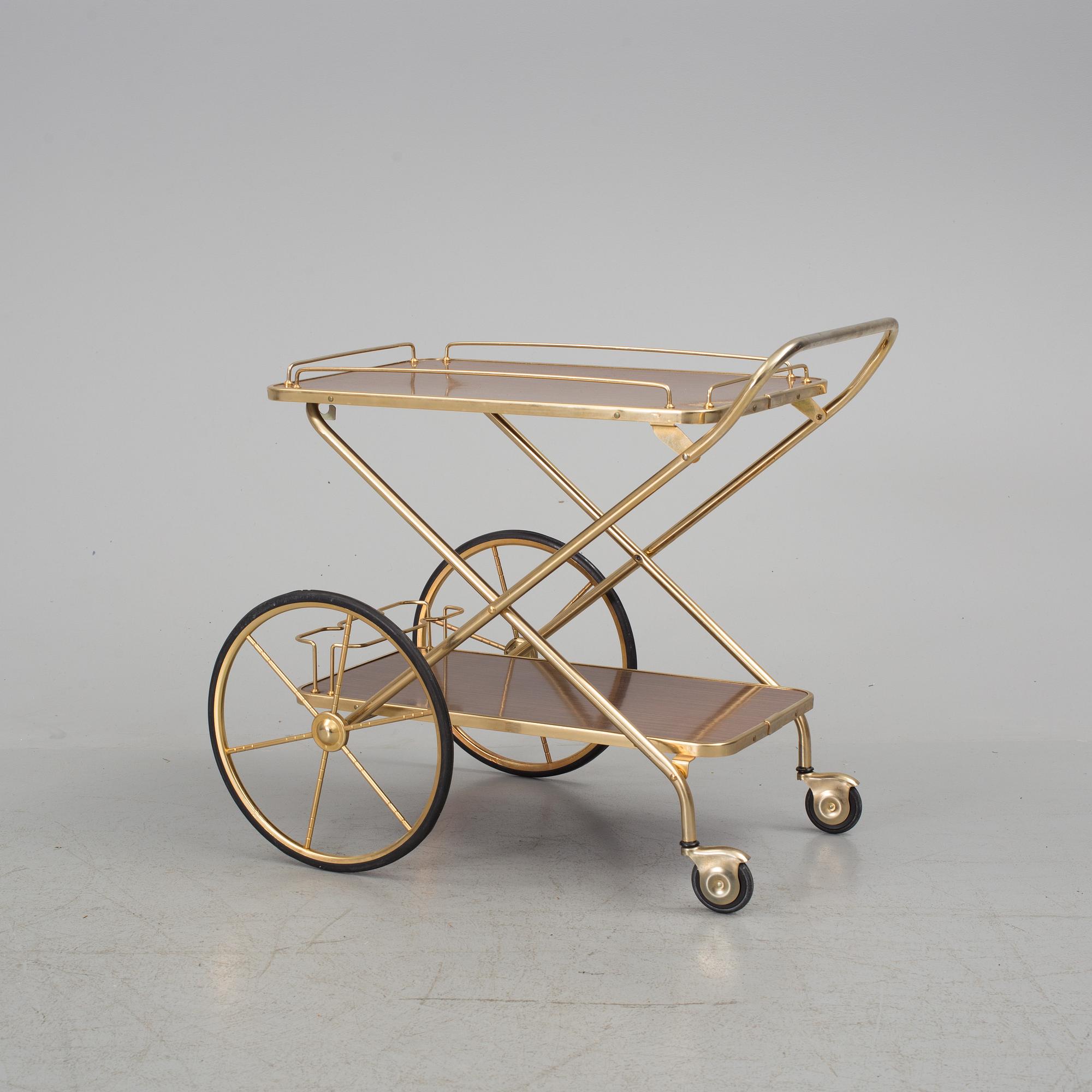 A collapsible drinks trolley, second half of the 20th Century.