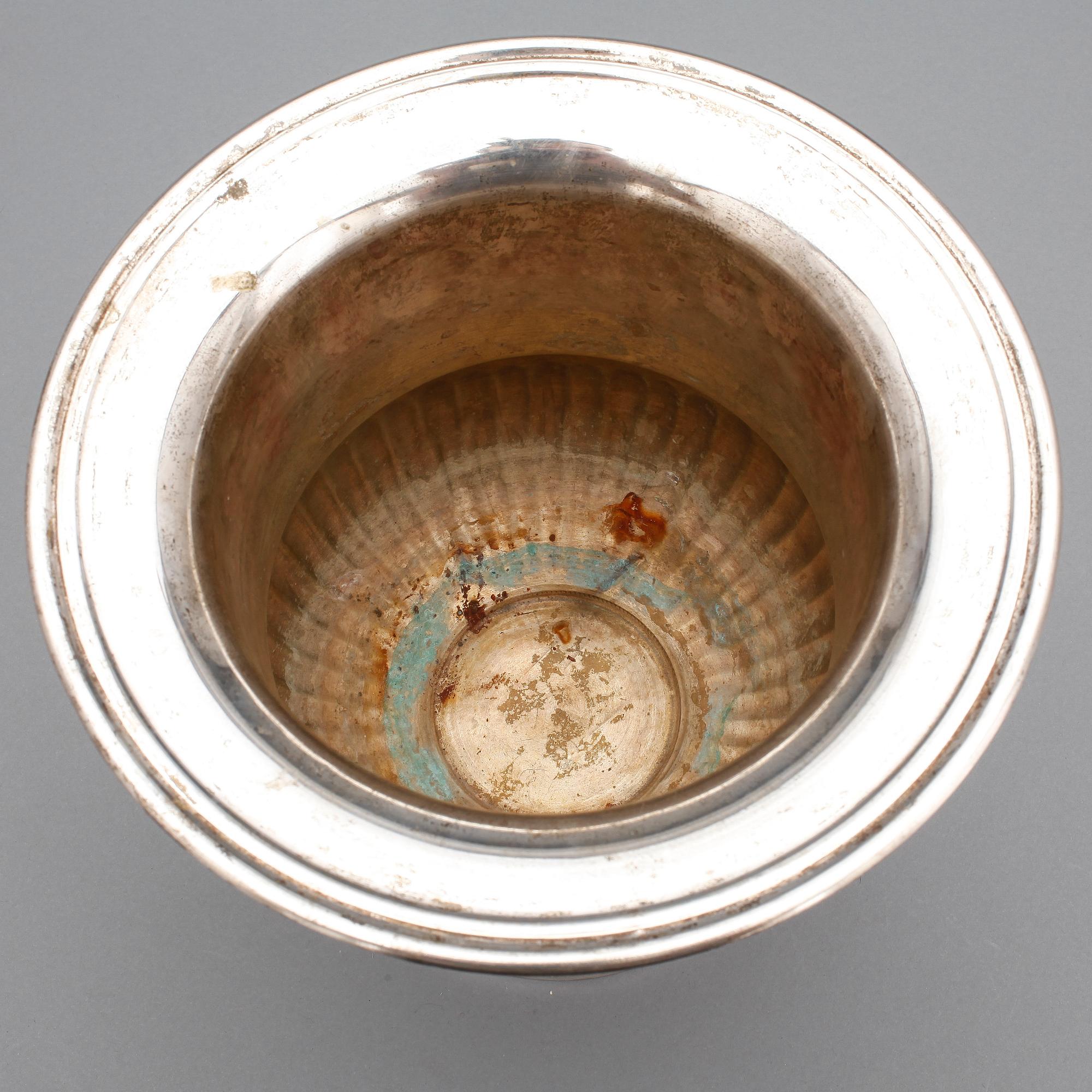 VINKYLARE, nysilver, 1900-tal.