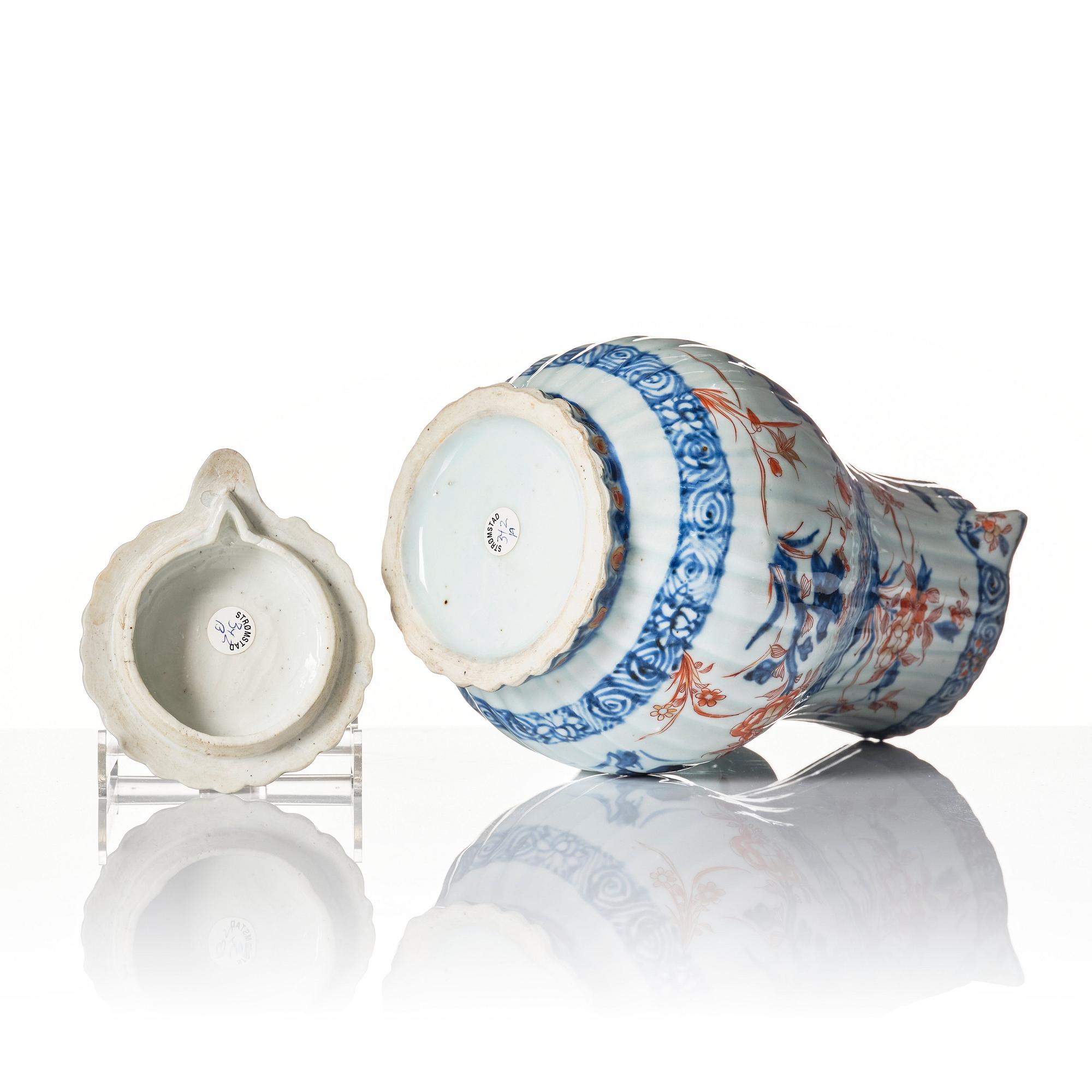 An imari ewer with cover, Qing dynasty, Kangxi (1662-1722).
