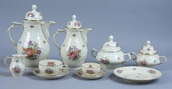 KAFFE- och TESERVISDELAR,  32 st, porslin, "Sanssouci", Rosenthal.