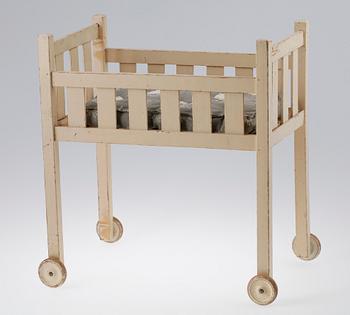 DOCKSÄNGAR, 2 st, 1900-talets första hälft.