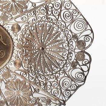 Korgar, två stycken, silver. Kina, Qingdynastin, 1800-tal.