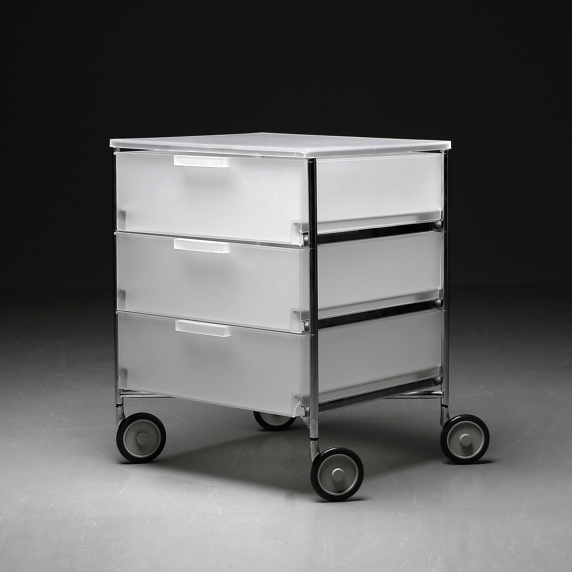 SIDOBORD, Antonio Citterio för Kartell, 1990-tal.