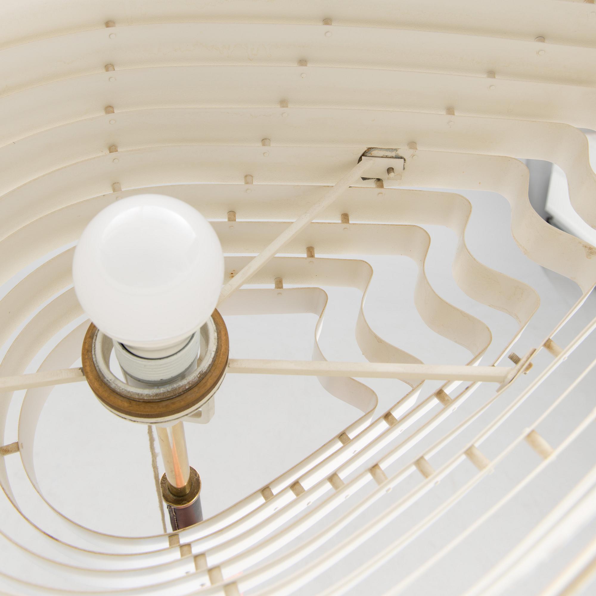 ALVAR AALTO, LATTIAVALAISIN, A 805 "Enkelinsiipi". Valmistanut Valaistustyö. Suunniteltu 1954.