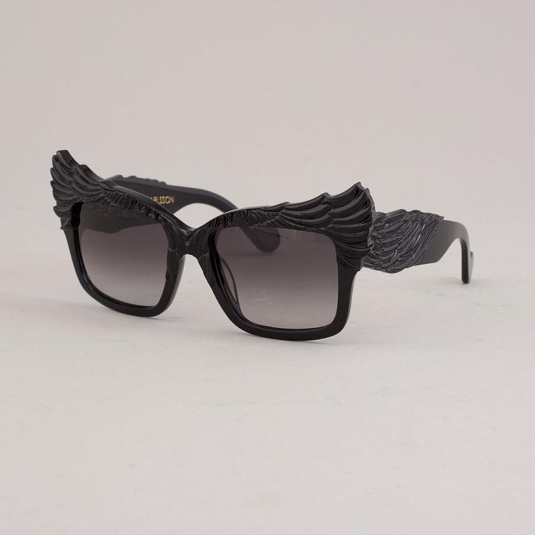 SUNGLASSES, Anna-Karin Karlsson.