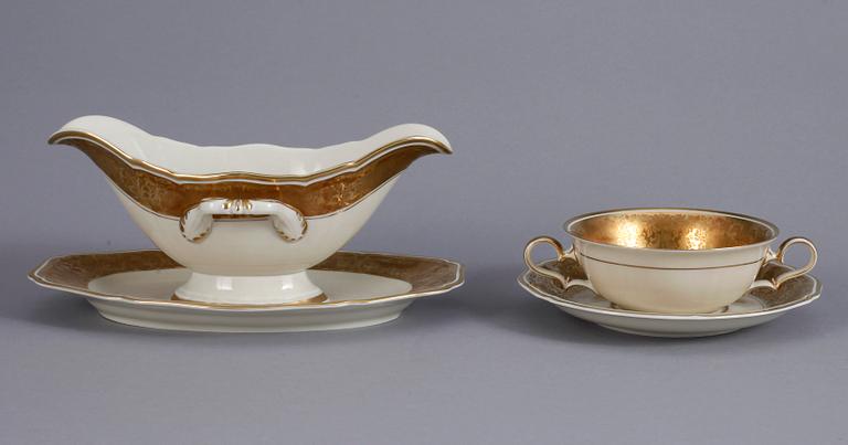 MATSERVIS, porslin, 39 delar, "Chippendale", Rosenthal.