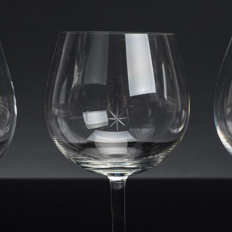 SIGNE PERSSON-MELIN, 8 Bouquet wine glasses.