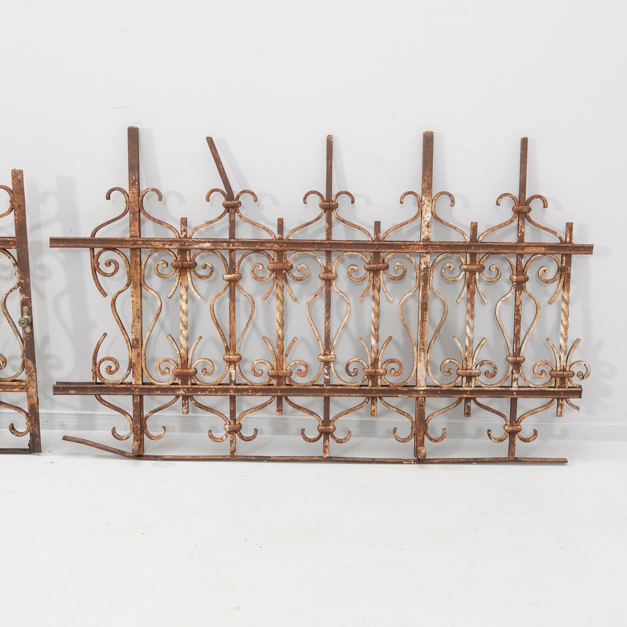 Staket 5 sektioner omkring 1900 smide.