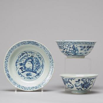 A group of three blue and white bowls, Ming dynasty (1368-1644).