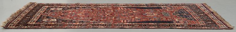 MATTA, semiantik Kashgai, ca 265,5-268 x 169,5-171 cm (samt en kortsida med 2 cm slätväv).