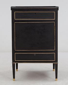 POTTSKÅP, gustaviansk stil 1900-tal.