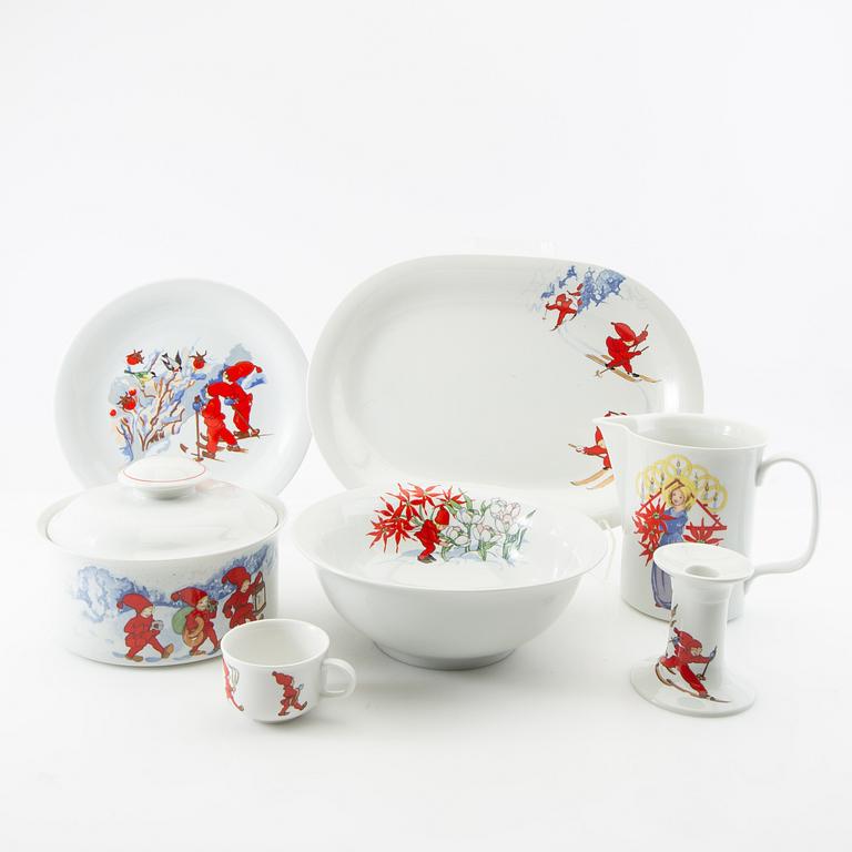 Aina Stenberg, service 27 pcs "Tomtejul", Rörstrand.