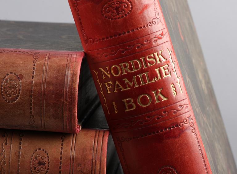 BÖCKER, Nordisk Familjebok, Konversationslexikon. 38 vol.
