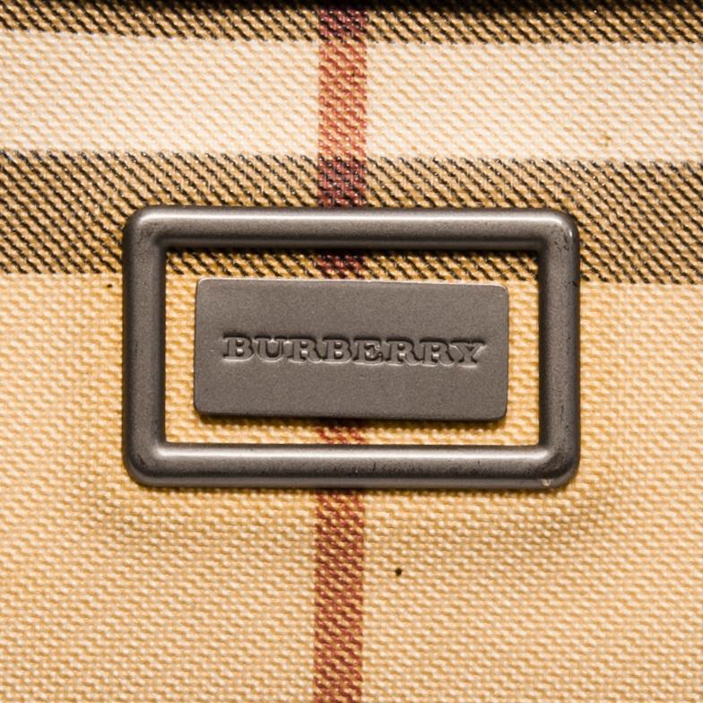 VÄSKA och NECESSÄR, Burberry.