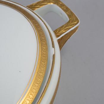 A Rosenthal white and gold art deco porcelain dinner service, 106 parts.