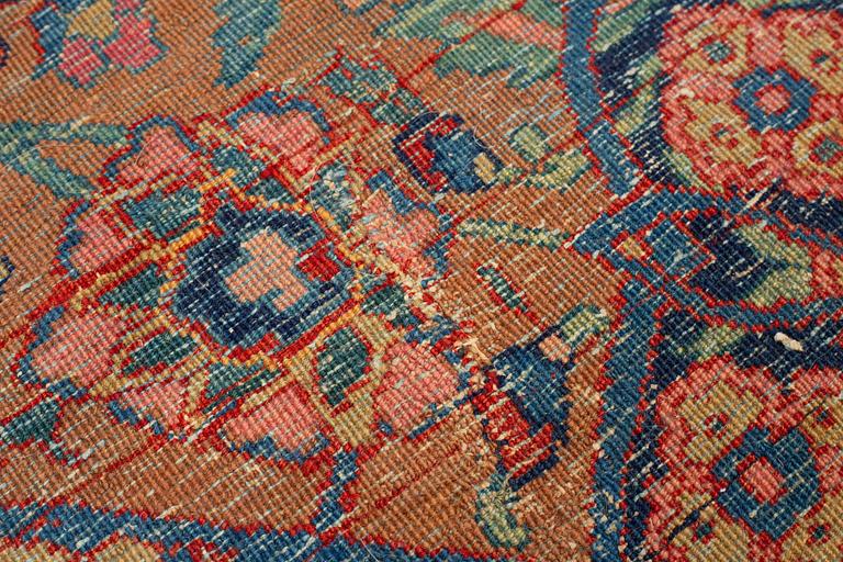 Matto, a semi-antique Yazd probably, ca 409-420 x 325,5-333,5 cm.