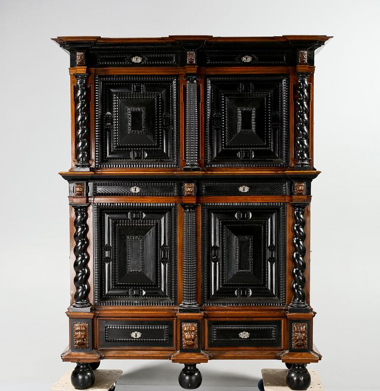 SKÅP, barock, 1700-tal.