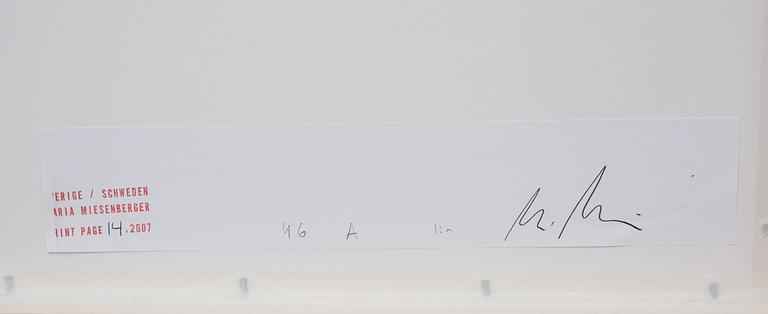 MARIA MIESENBERGER, silvergelatinfotografi, med bok. Ur sviten Sverige/Schweden 1993-1998. Numrerad.