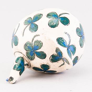 Birger Kaipiainen, A stoneware sculpture signed Kaipiainen.