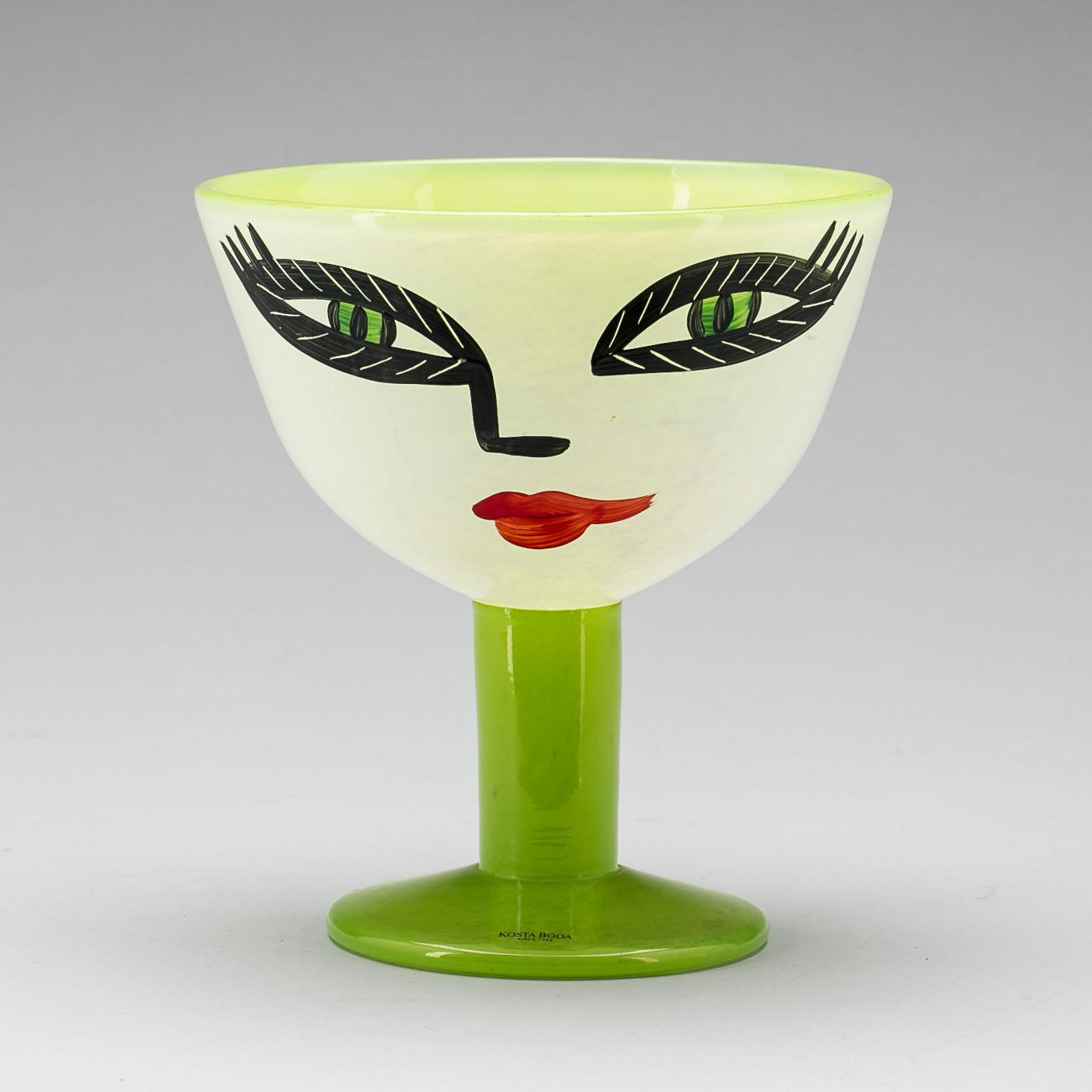 SKÅL, glas, Ulrica Hydman-Vallien. Artist coll. Kosta Boda. Signerad.