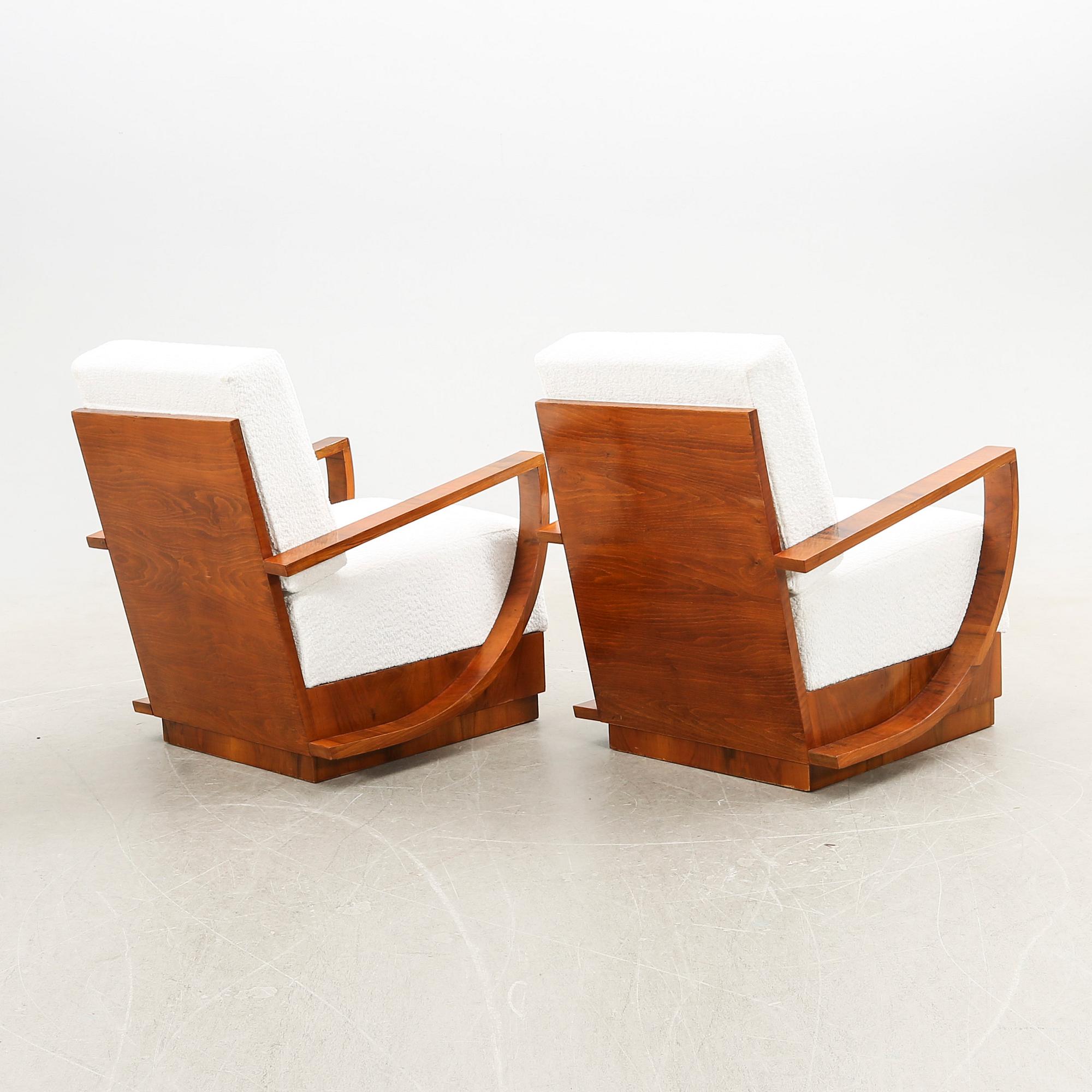 Armchairs, a pair, Art Deco, first half of the 20th century.