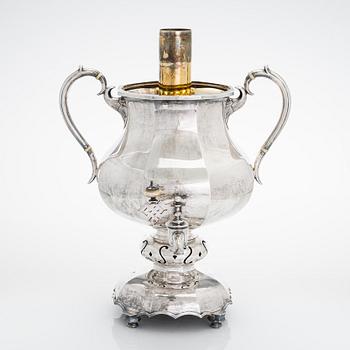 Samovar, silver, S:t Petersburg 1875. Oidentifierad mästarstämpel.