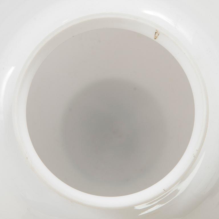 A pair of 1930s/40s pendant lights.