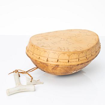 Thore Sunna, drum, Goavddis, signed with hammer and pointer.