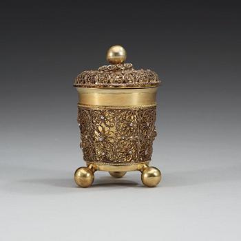 A Swedish 18th century parcel-gilt filigree beaker and cover, marks of Johan Friedrich Straub, Karlstad (-1674-1713).