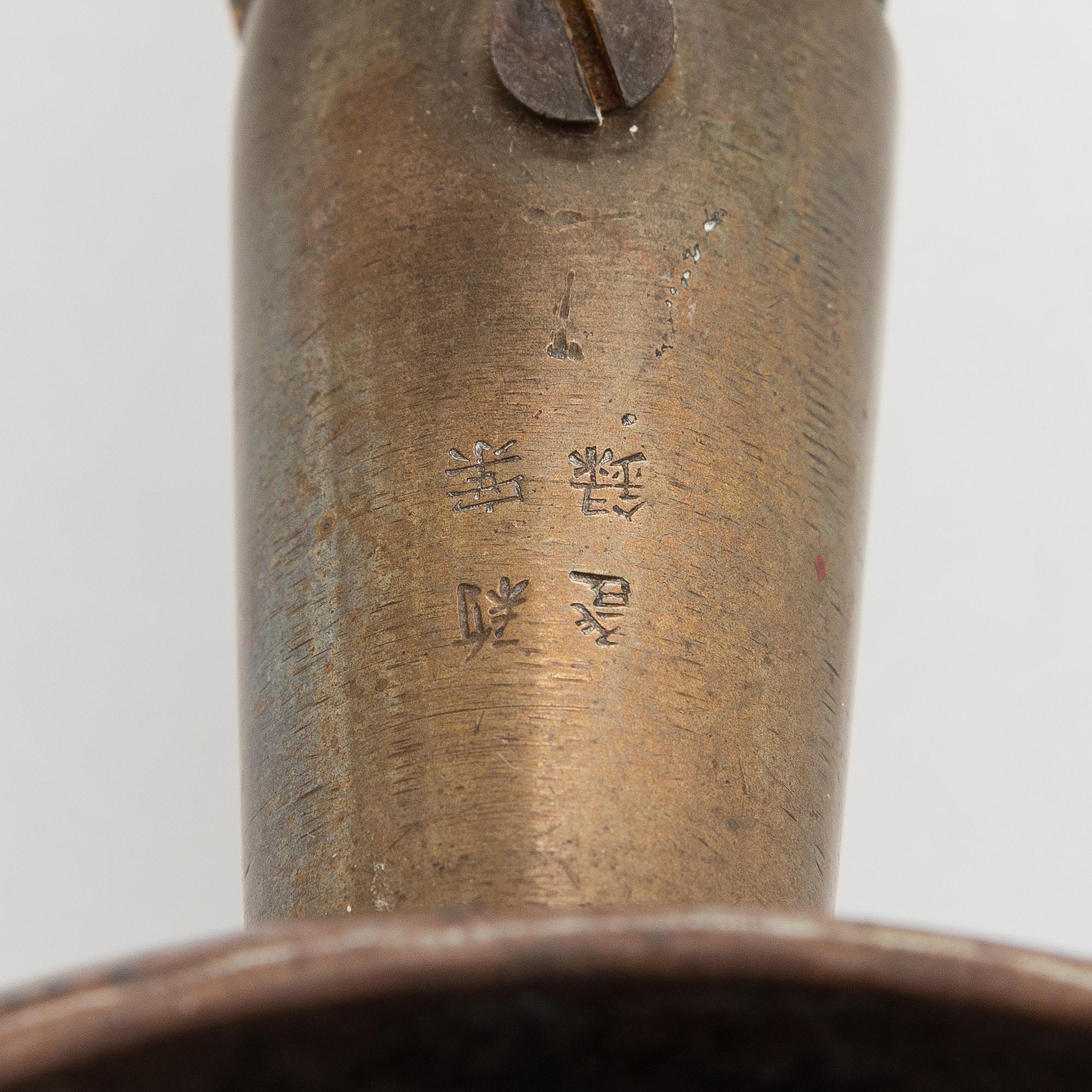 Esineitä, 3 kpl, Japani ja Kiina, 1900-luvun alku.