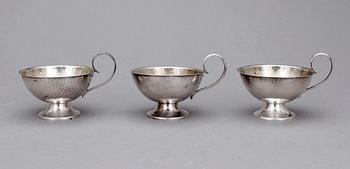 PARTI SILVER, bland annat Nils Leonard Dahlström, Örebro, 1898. Total vikt ca 328 g.