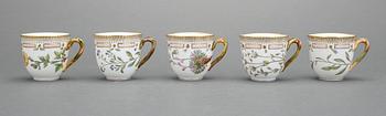 KAFFEKOPPAR MED FAT, 5 st, porslin, Flora Danica, Royal Copenhagen.