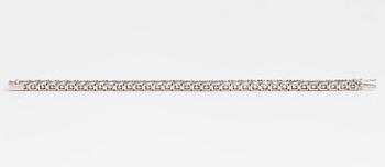 ARMBAND, 18K vitguld, briljantslipade diamanter ca 11.34 ct tot.