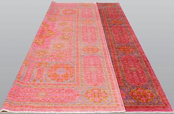 An oriental carpet, ca 413 x 303 cm.