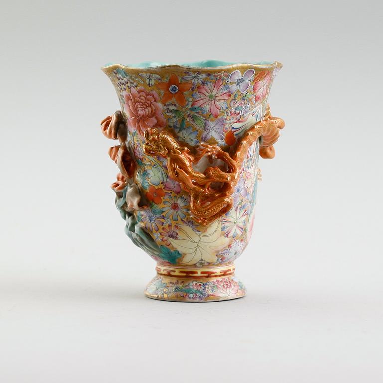 VAS, porslin, Kina, 1800-/1900-tal.
