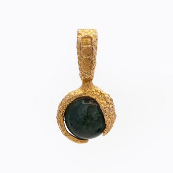 Björn Weckström, a 14K gold and moss agate "Moss gold" pendant. Lapponia 1978.