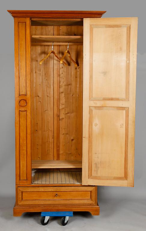 GARDEROB, 1900-talets första hälft.