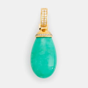 506. An 18K gold and chrysoprase Acchinelli pendant set with round brilliant-cut diamonds.