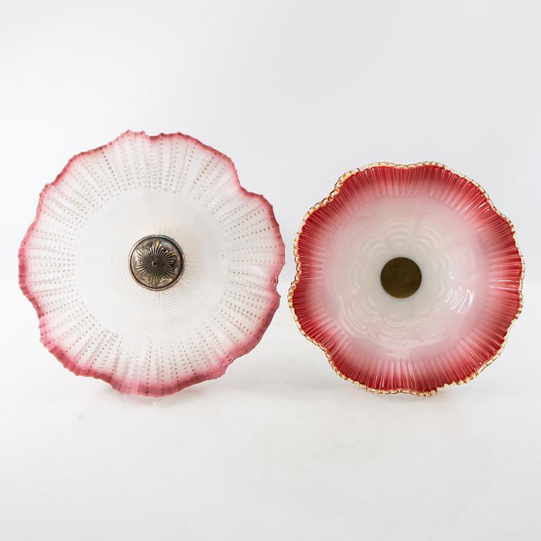 Two essay bowls around 1900, silver plate and glass.