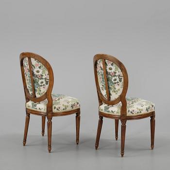 STOLAR, ett par, gustavianska, 1700-talets slut.