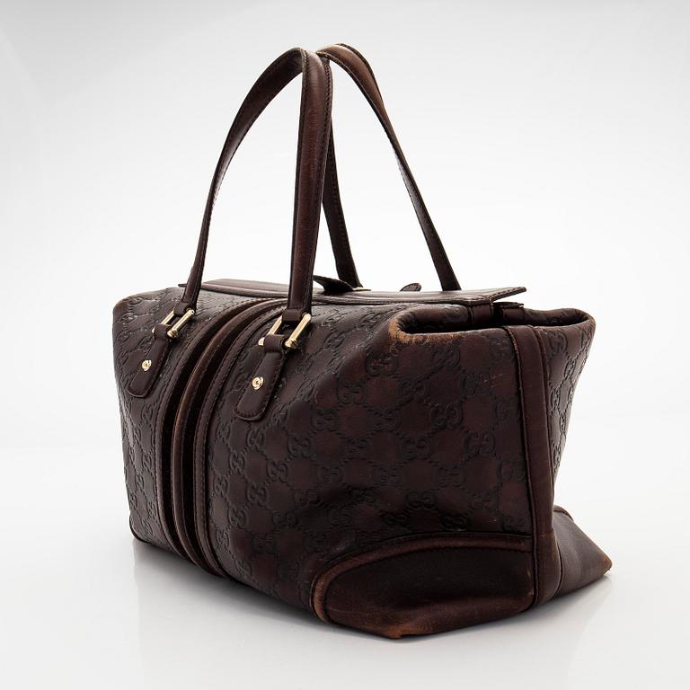 Gucci, A 'Boston' bag.