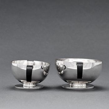 Guttorm Kristiansen (Gagnes), a four pieces 830/1000 silver tea- and coffee service, David-Andersen, Norway 1927-49.