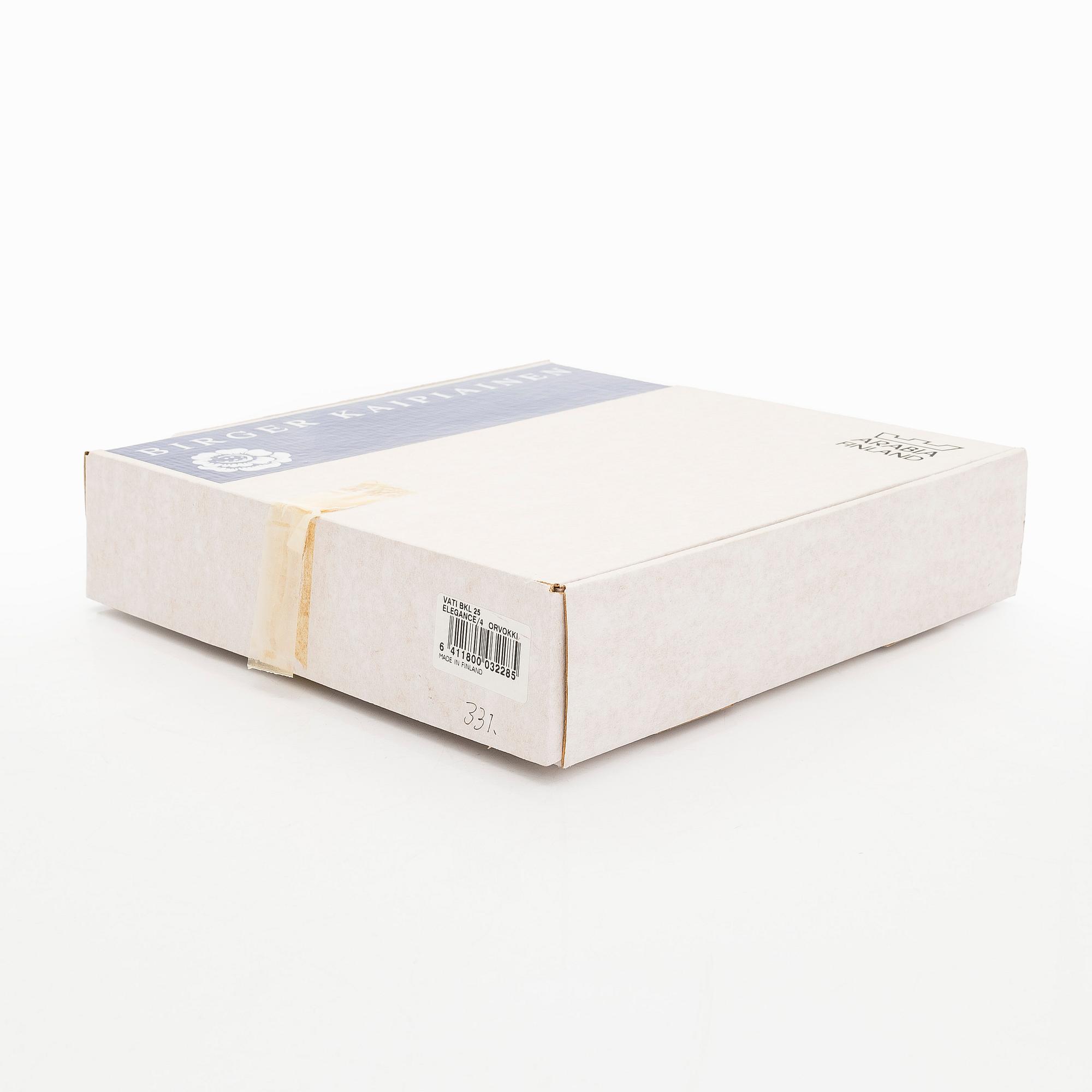 Birger Kaipiainen, fat, porslin, "Elegance/4", numrerad 331. Pro Arte, Arabia.