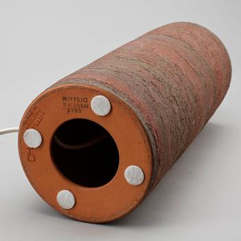 BORDSLAMPA, keramik, Märkt Nittsjö, trol Thomas Hellström. omkr 1900-talets mitt.