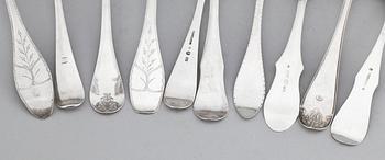 MATSKEDAR, 12 st, silver, flertal olika mästare, Sverige 1700-1800-tal. Bla Bengt Biörn, Västerås 1739. Totalvikt ca 400 gram.