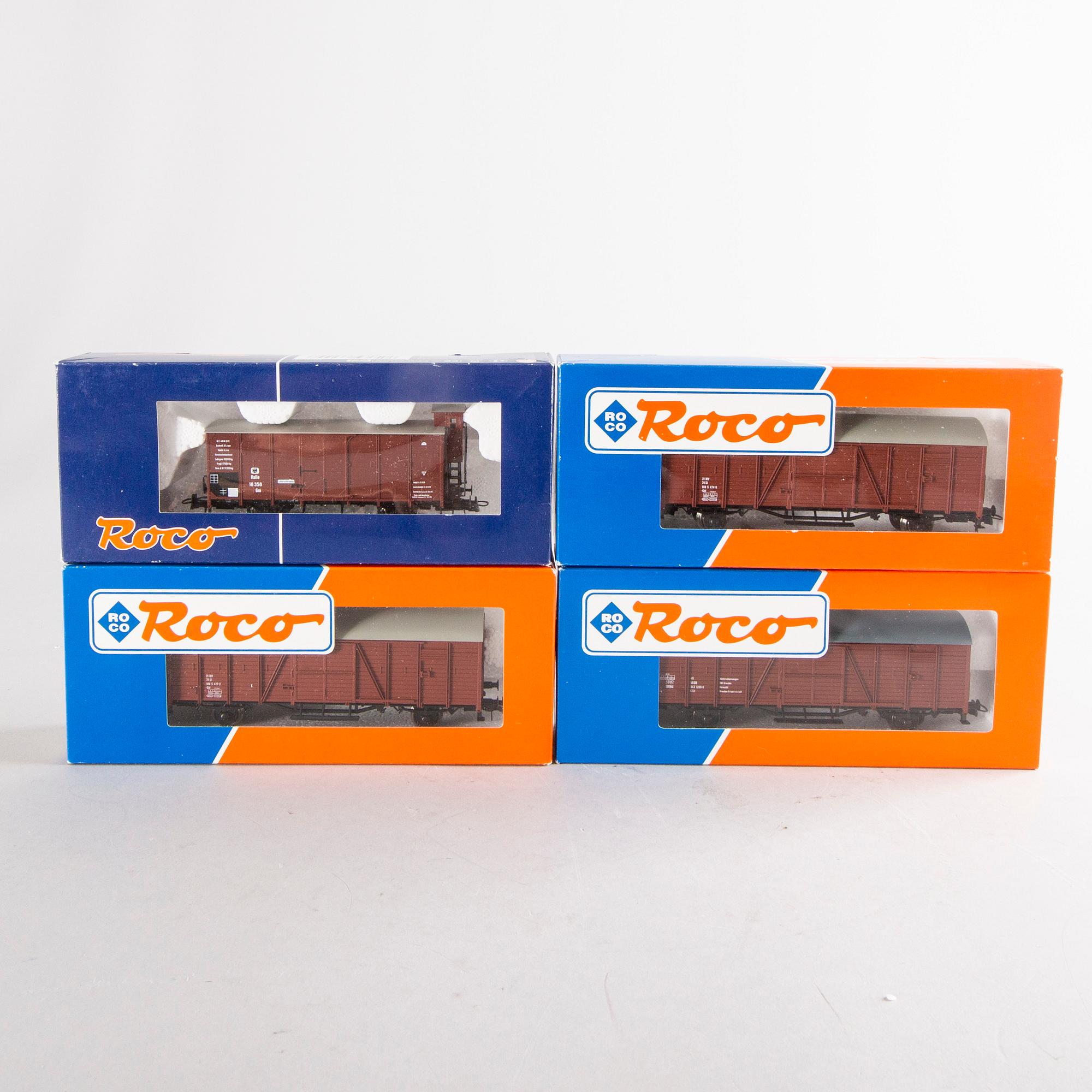 1 Roco trainset 61410, 2 wagon sets and 20 wagons.