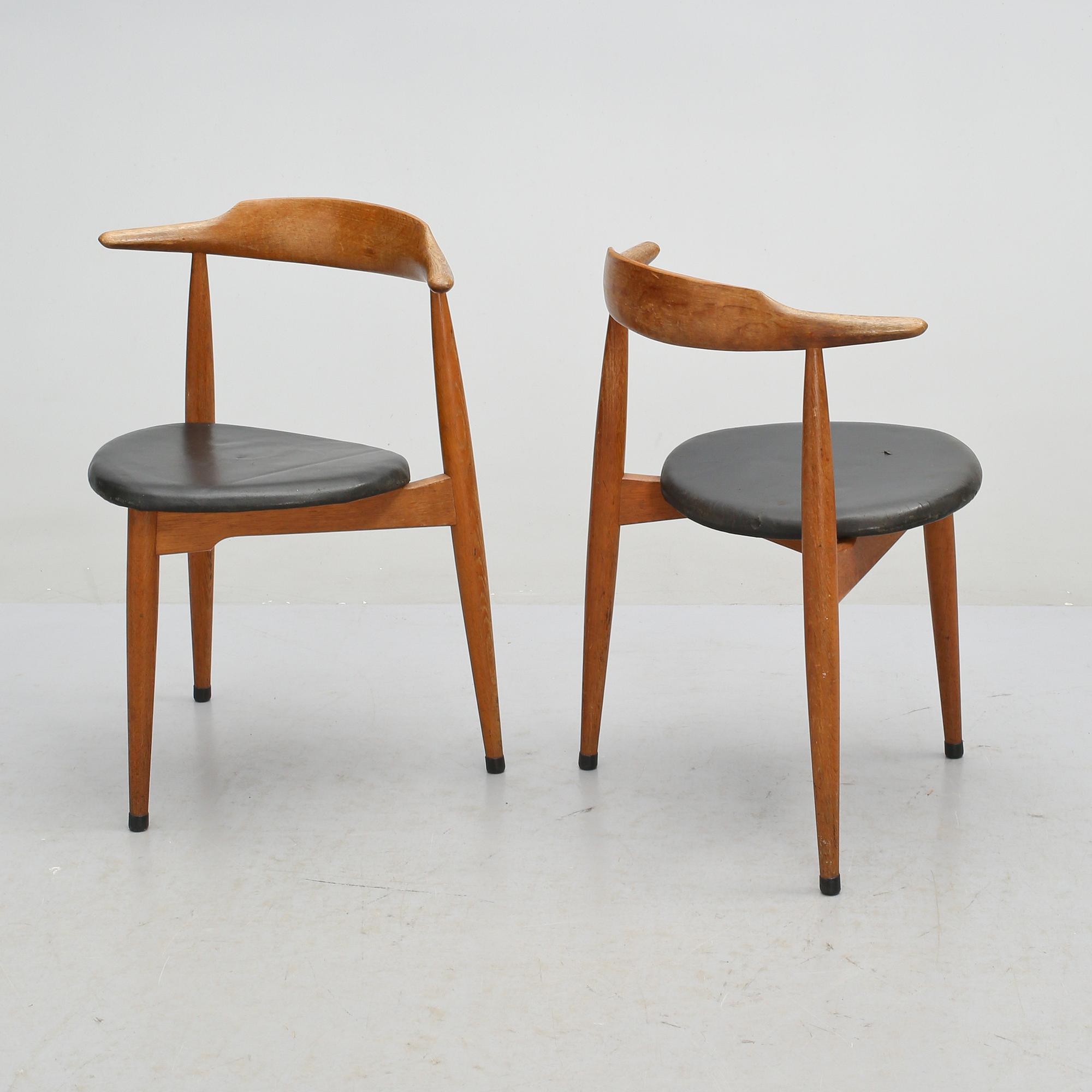 STOLAR, ett par, modell 4104, Hans J Wegner, Fritz Hansen.